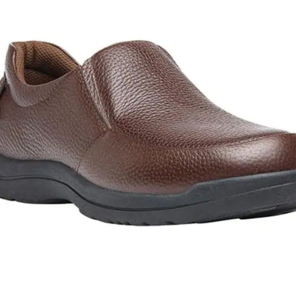 propet men's slip on shoes